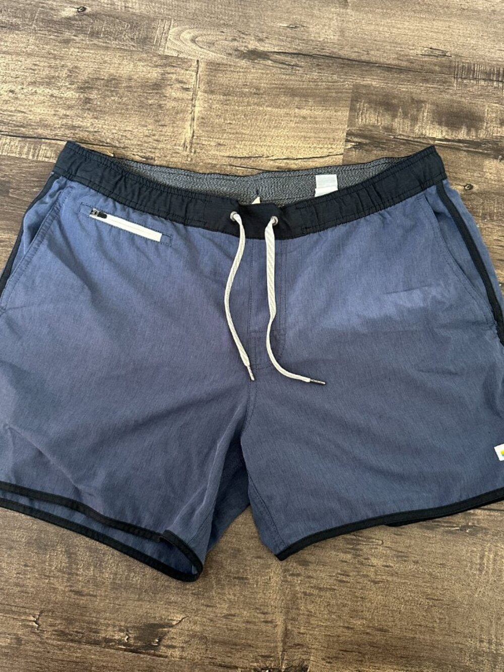 Vouri Men Banks Short Unlined Azure Linen Texture 7" L